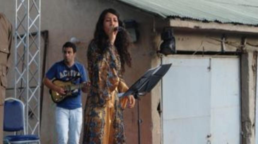Şemdinli Belediyesi'nden Halk Konseri