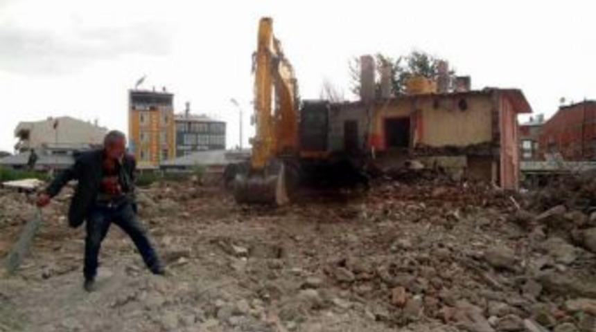 Kangal Adliye Binası Yıkıldı