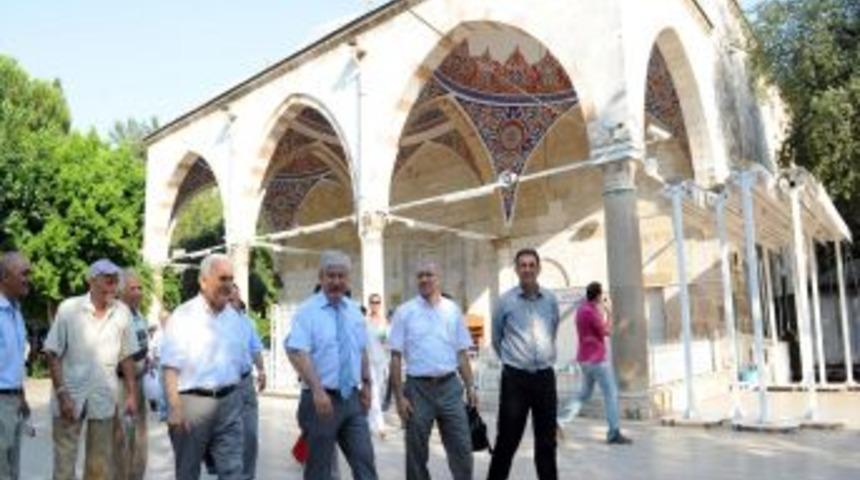 Antalya'da Camiler Ramazan&rsquo;a Hazırlanıyor