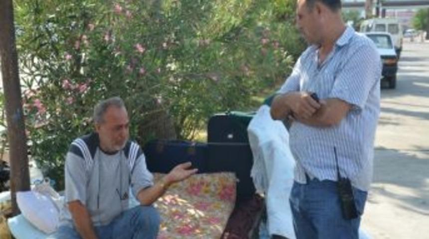 Otogarda Kalan Aileye Devlet Eli