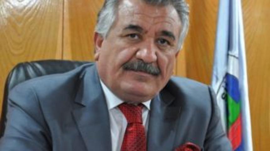 Belediye Başkanı Sadak, &Ouml;ğretim G&ouml;revlisine Yapılan Saldırıyı Kınadı