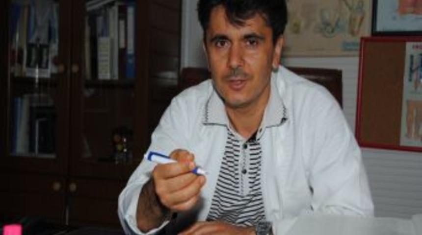 "Terlemeyle Su Dengesinin Bozulması V&uuml;cudu Yoruyor"