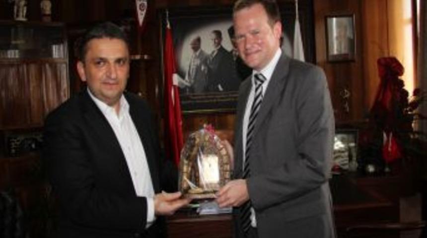 Almanya Federal Meclisi SPD Milletvekili Frank Schwabe, GMİS'i Ziyaret Etti