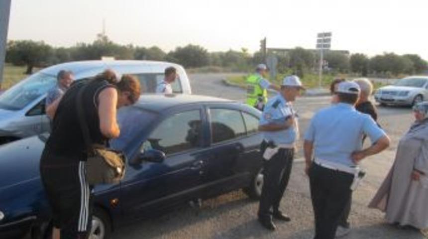 Edremit'te Iki Tatilci Kaza Yaptı