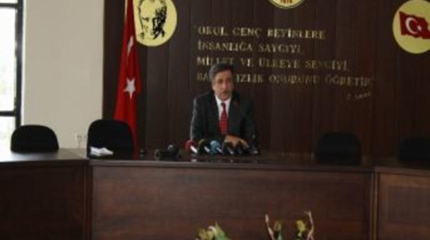 Erciyes &Uuml;niversitesi Rekt&ouml;r&uuml; Prof. Dr. H. Fahrettin Keleştemur: