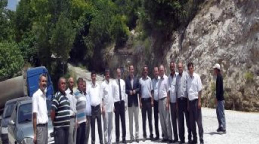 Denizli&rsquo;de G&uuml;ney Şelalesi&rsquo;ne Giden Yol Asfaltlanıyor