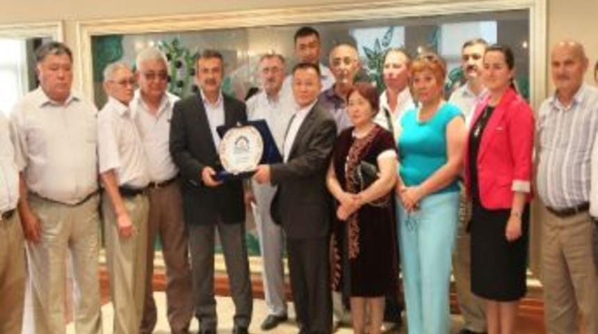 Kırgız Heyet Başkan K&ouml;şker&rsquo;i Ziyaret Etti