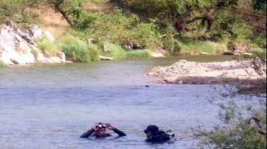 Balık Tutmaya Gittiği Derede Boğuldu