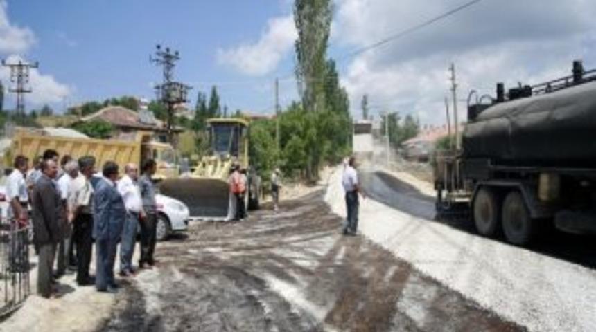 Vali &Ccedil;akacak Asfalt &Ccedil;alışmalarını Yerinde İnceledi