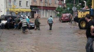 Samsun'u yine sel vurdu