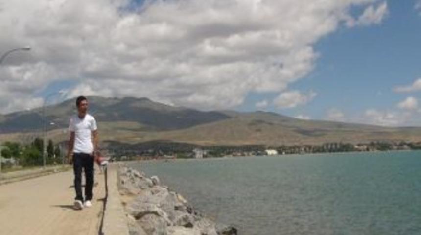 Van G&ouml;l&uuml; Canavarı Merakı İstanbul&rsquo;dan Bitlis&rsquo;e Getirtti