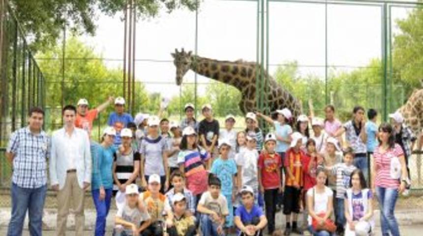 Yenimahalle Belediyesi&rsquo;nden Tatile Gidemeyen &Ccedil;ocuklara Başkent Turu
