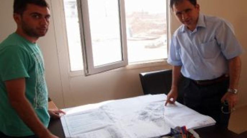 Ak Parti Milletvekili G&uuml;neş Kentsel D&ouml;n&uuml;ş&uuml;m Alanındaki &Ccedil;alışmaları Yerinde İnceledi