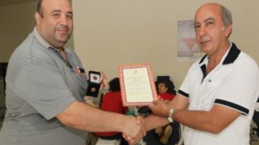 Gebze Belediyesi Personeli Kan Verdi