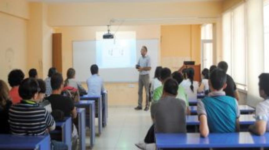 Hakkari Üniversitesi'nin Yaz Okulu Kursları Başladı