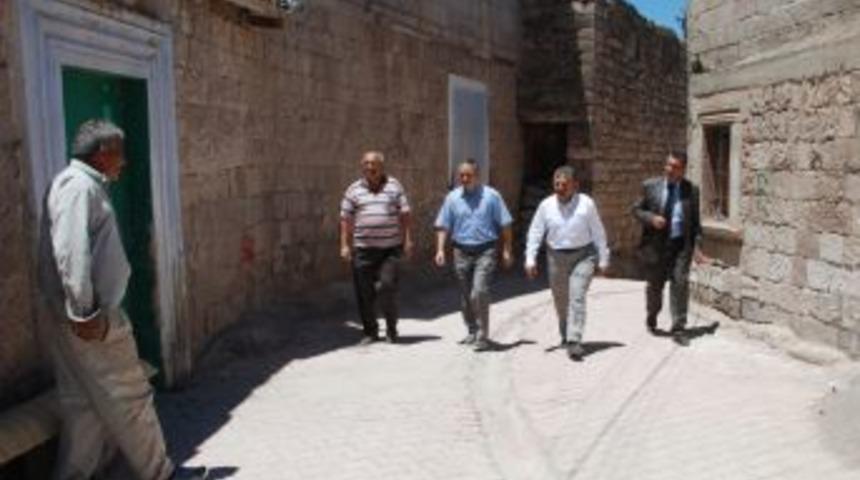 Melikgazi, Yaya Yolları Yapımını Hızlandırdı