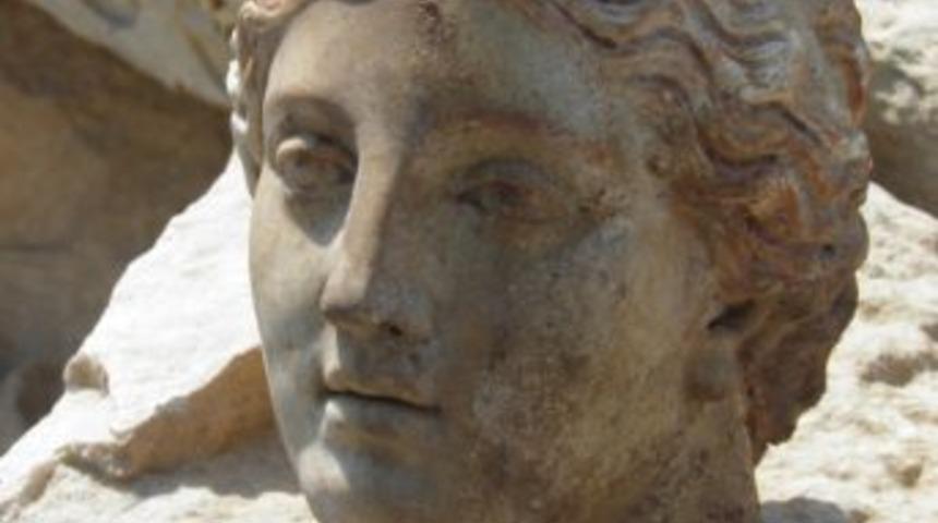 Parion&rsquo;da Artemis Heykeli Bulundu