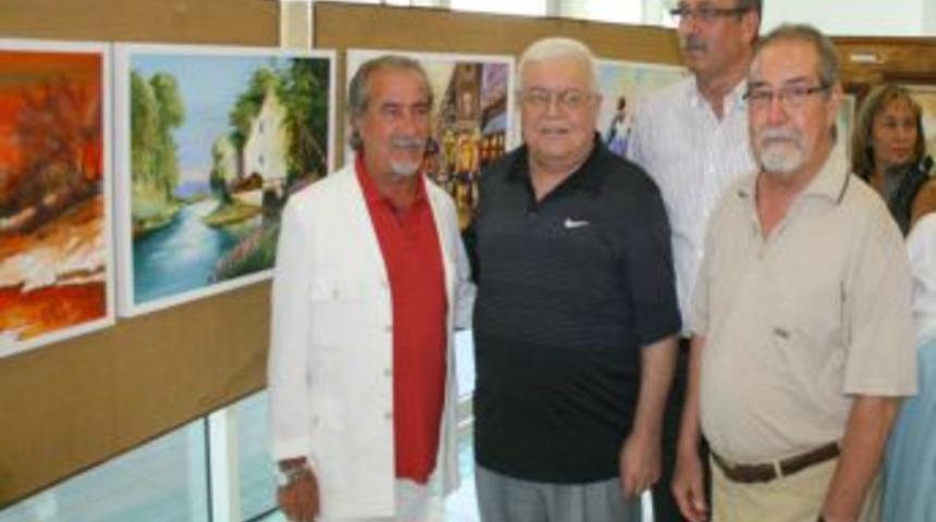 Ak&ccedil;ay Belediyesi K&uuml;lt&uuml;r Ve Sanatevi Yıl Sonu Resim Sergisi A&ccedil;tı