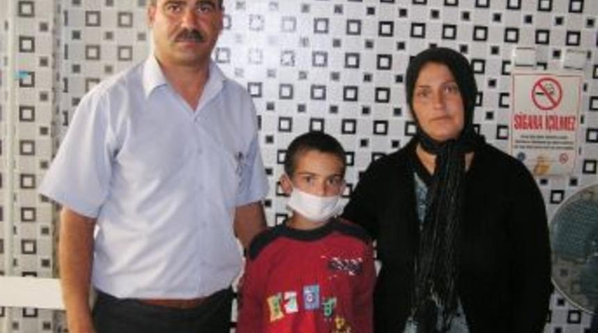 B&ouml;brek Hastası &Ccedil;ocuğun Babası Yardım Bekliyor