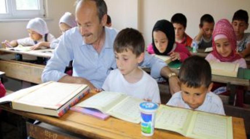 Vakfıkebir&rsquo;de 2 Bine Yakın &Ouml;ğrenci Kur&rsquo;an-ı Kerim &Ouml;ğreniyor