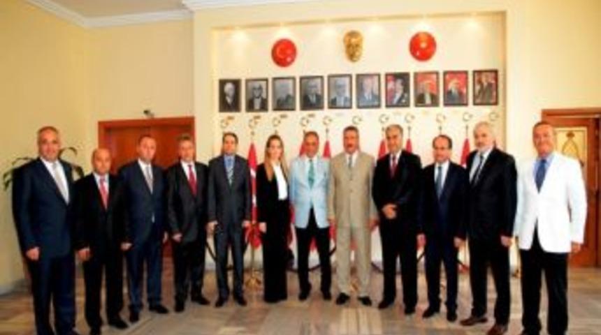 Ak Partili Akay'dan Vali Kıra&ccedil;'a Ziyaret