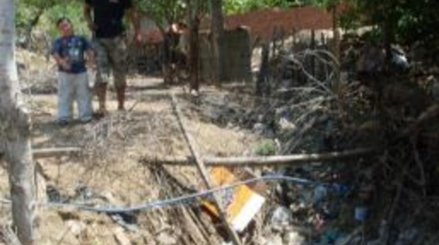 Balıkesir'de &Ccedil;&ouml;p K&ouml;y