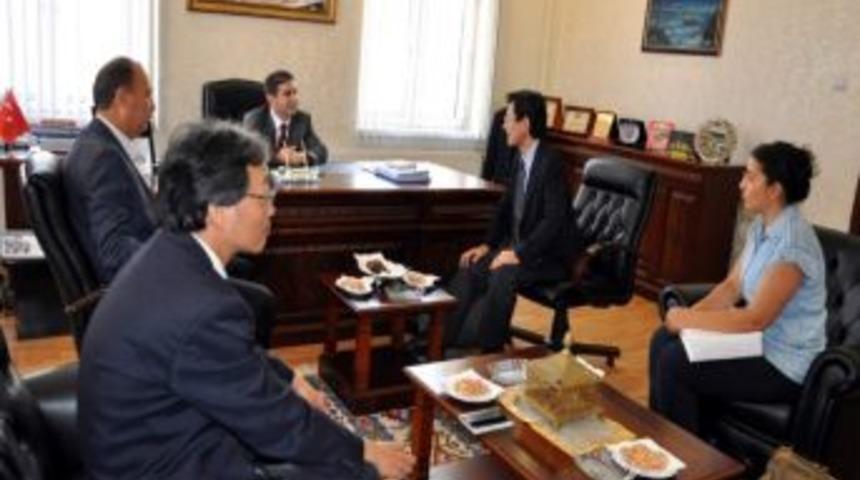 Japonya Heyeti Vali Vekili Mustafa Pala'yı Ziyaret Etti