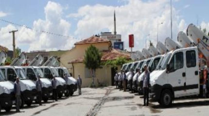 Kcetaş`ta 32 Adet Hidrolik Platformlu Ara&ccedil;lar Hizmete Girdi
