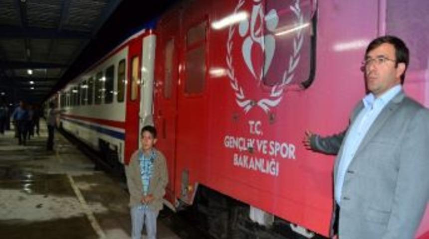 Gen&ccedil;lik Treni Samsun Yollarında