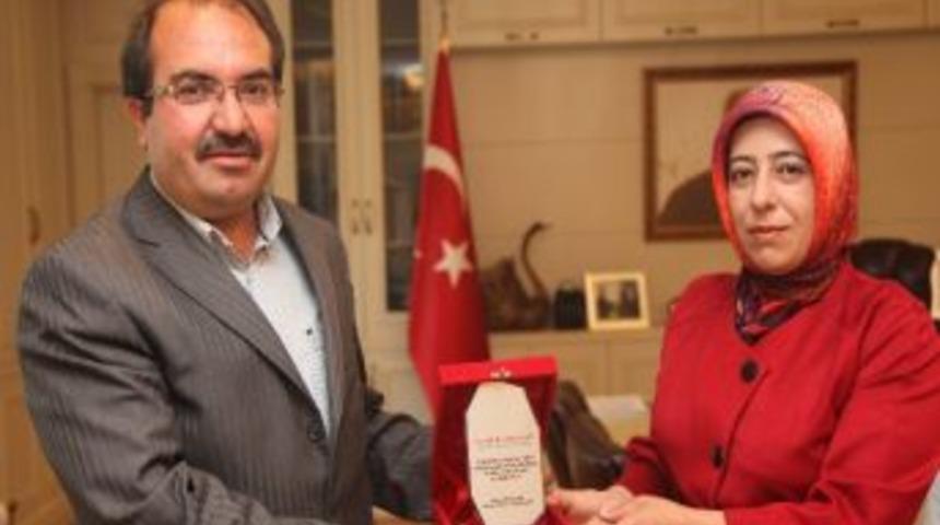 G&uuml;neşin Kadınları Derneği'nden Ağrı İbrahim &Ccedil;e&ccedil;en &Uuml;niversitesi'ne Ziyaret
