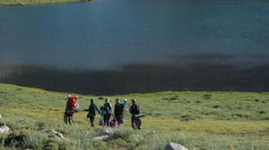 Amat&ouml;r Fotoğraf Ve Sinemacılar Bolkar&rsquo;a Tırmandı