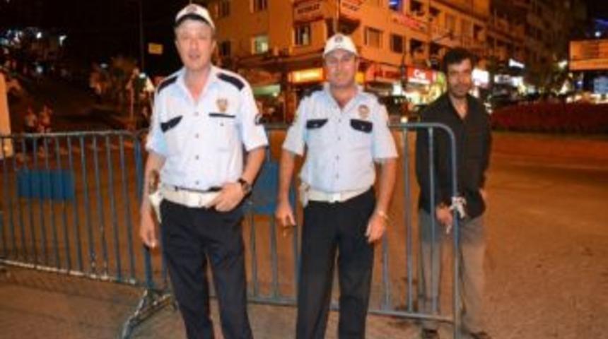 Emniyet Festivalde Kuş U&ccedil;urtmadı