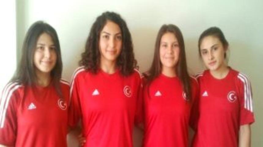 B&uuml;y&uuml;kşehirli Potanın Perileri Milli Takımda