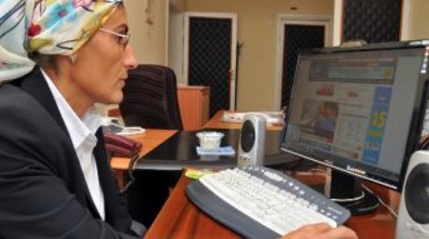 Kadın Muhtar K&ouml;y&uuml;ne İnternet İstiyor