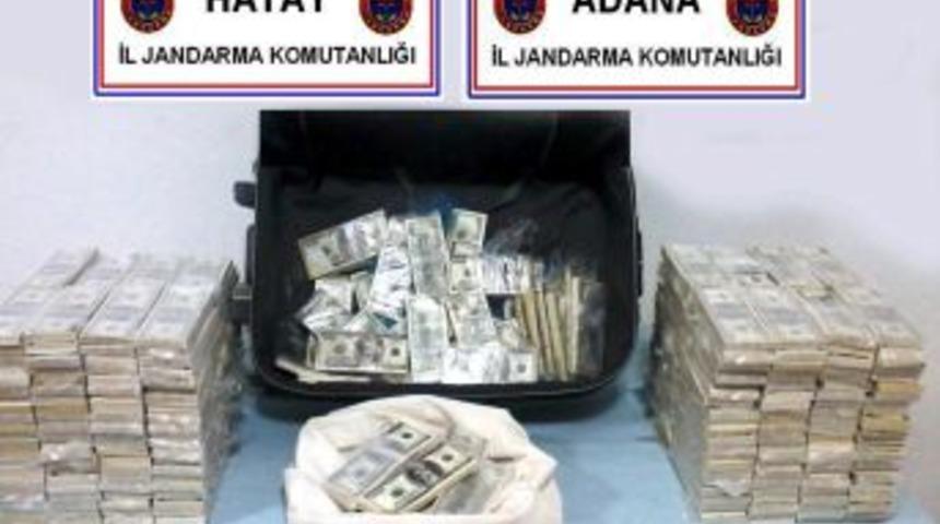 3 Milyon 910 Bin Sahte Dolar Ele Ge&ccedil;irildi