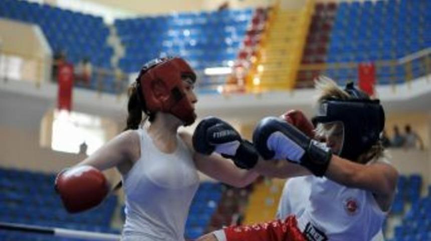 Ferdi Kick Boks Şampiyonası Başlıyor