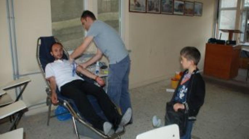 Kızılay, Aydıncık&rsquo;ta Kan Bağışı Kampanyası Başlattı