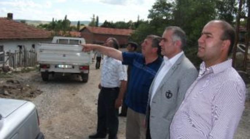 Ak Partili K&ouml;se, Dolu Mağduru &Ccedil;ift&ccedil;ileri Ziyaret Etti