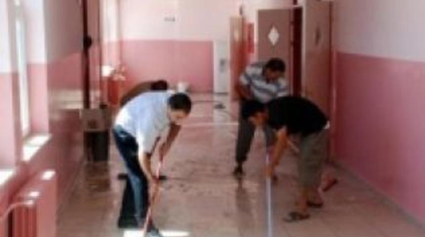 Urfa&rsquo;da hizmetli aranıyor