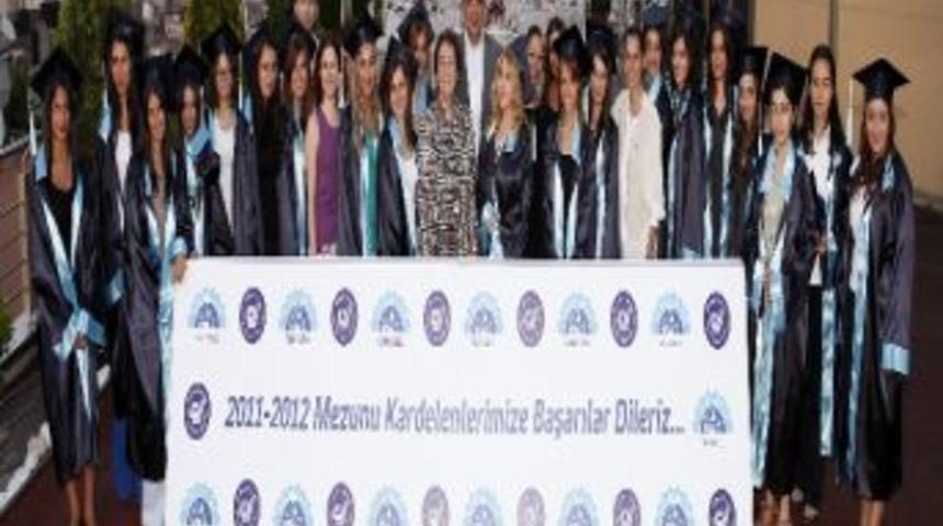 Aydınlı 185 Kardelen Liseyi Bitirdi