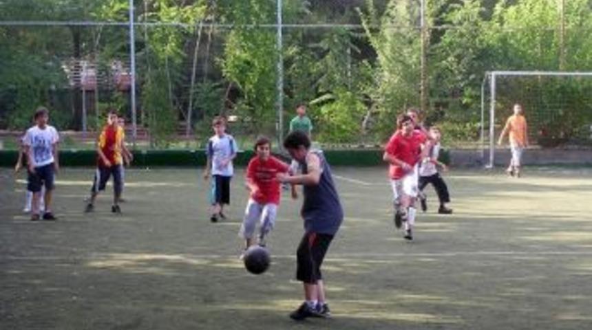 Camiler Arası Futbol Turnuvası Başladı