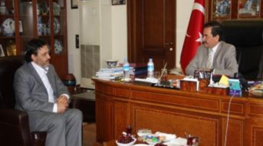 T&uuml;msiad&rsquo;dan Rekt&ouml;r Karaaslan&rsquo;a Ziyaret