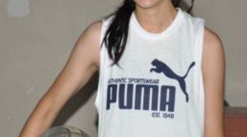 Bağlar Belediye Sporcusu Zilan G&uuml;ls&uuml;m Fıba Kampında En İyi Şut&ouml;r Se&ccedil;ildi