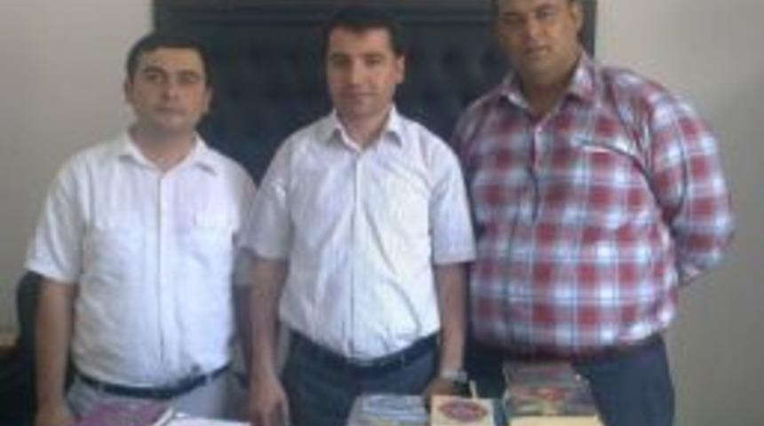 Ak Parti Elbistan Gen&ccedil;lik Kolları K&uuml;t&uuml;phane Kuruyor