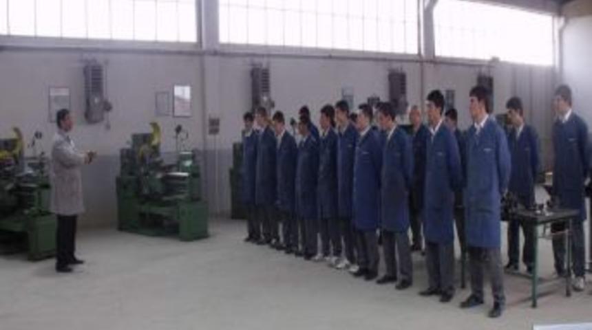 Bursa&rsquo;da Mesleki Eğitim Oranı Y&uuml;zde 60'a Ulaştı