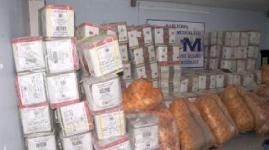 Şanlıurfa'da 3 Ton 200 Kilo Ka&ccedil;ak &Ccedil;ay Ele Ge&ccedil;irildi