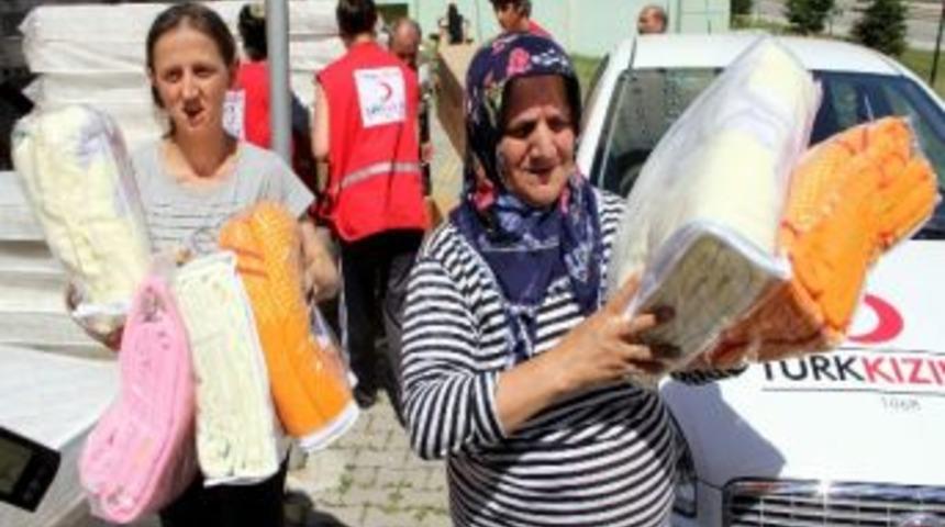 Kızılay&rsquo;dan Sel Mağdurlarına Yardım