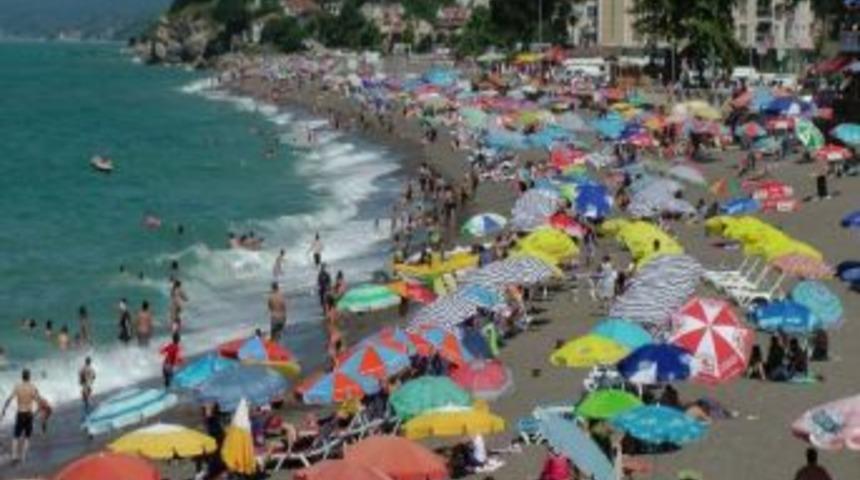 Karadeniz Sahilleri Cıvıl Cıvıl