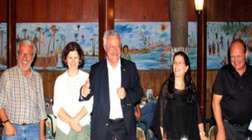 Sanata Akşam Yemeği Molası