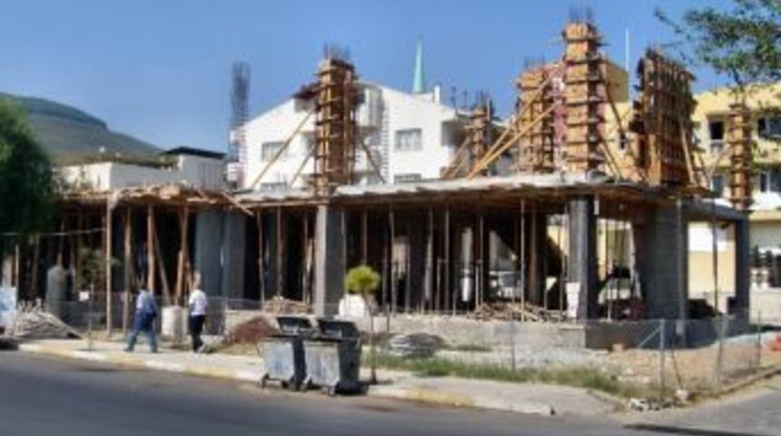 S&ouml;ke&rsquo;de D&uuml;ğ&uuml;n Salonu İnşaatı Yeniden Başlıyor